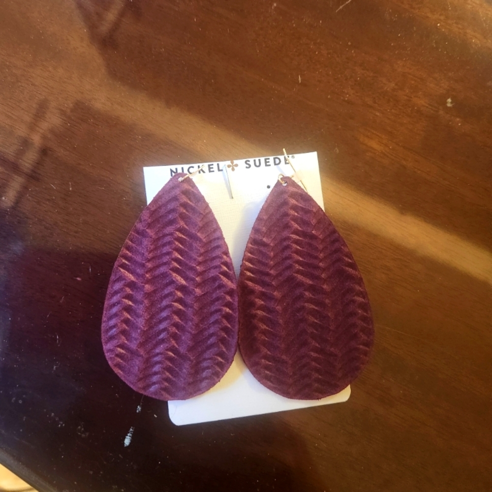 Nickel and suede earrings